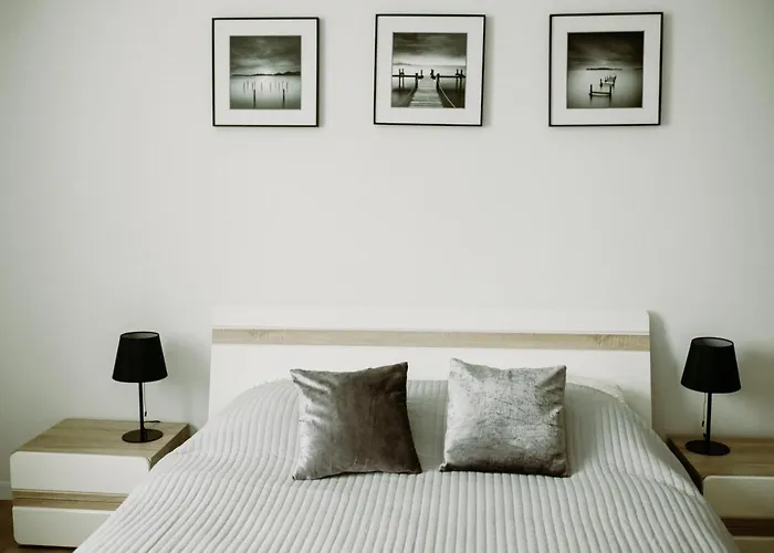 Magnolia -centrum 度假居 Tarnów